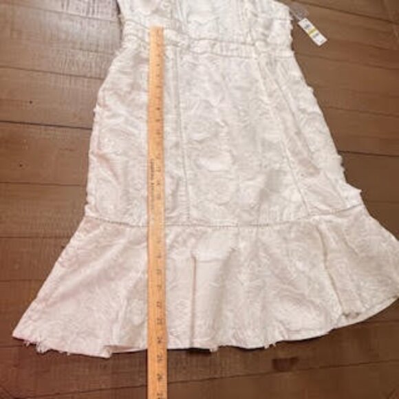 🤍INC White Textured Sleeveless Dress (Size 14) - Picture 7 of 10